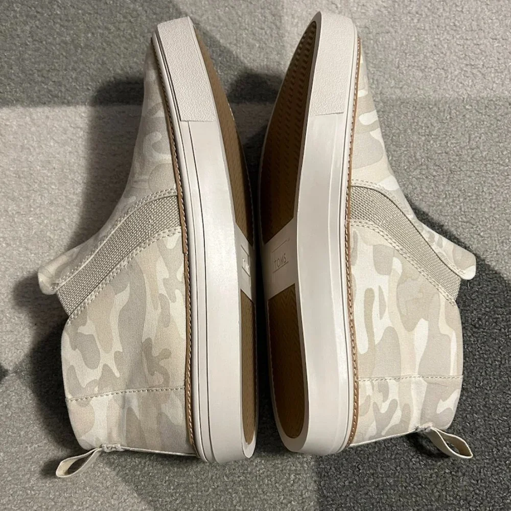 Toms Bryce Egret Camo Printed Canvas Mid Cut Slip‎ On Sneakers Women's Size 9